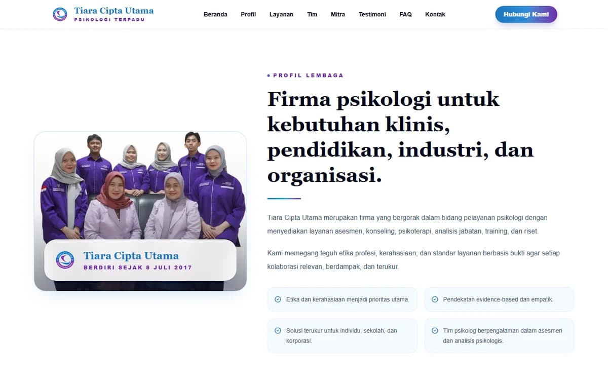 Bagian profil lembaga Tiara Cipta Utama dengan foto tim dan poin keunggulan layanan